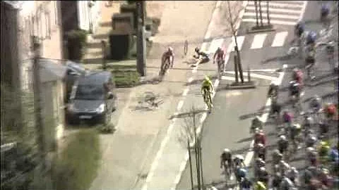 [Tour of Flanders / Ronde van Vlaanderen 2012] - Langeveld crash (Cycling)