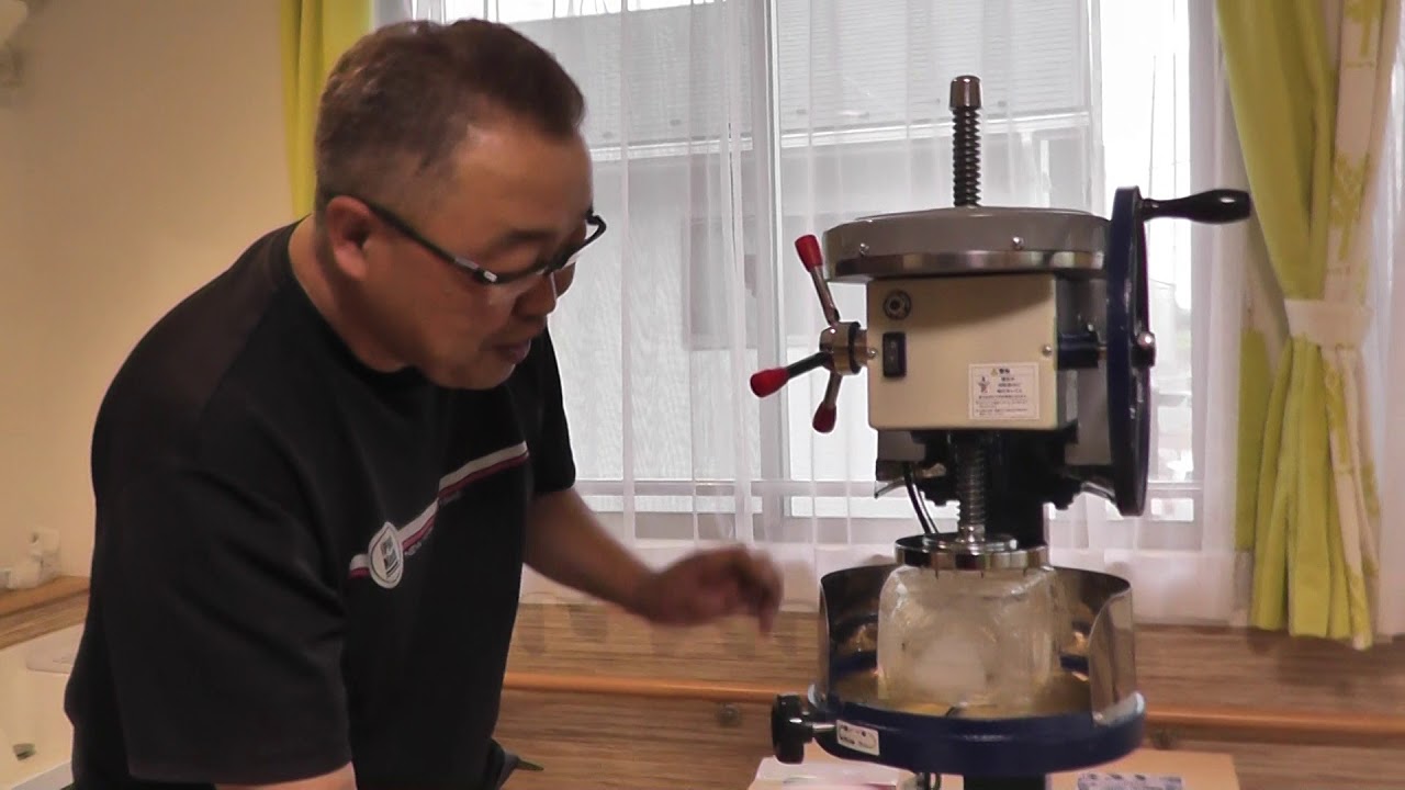 プロ用かき氷機・PRO－B500M ふわふわかき氷が作れる・電動手動どちら