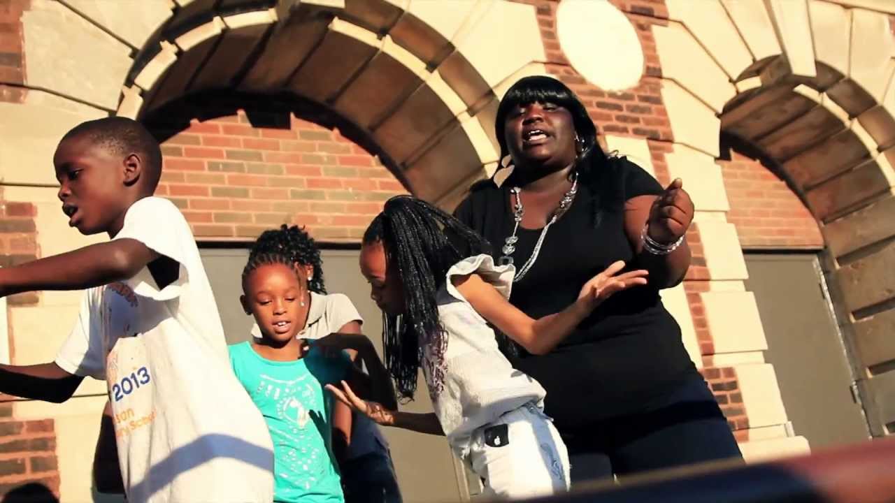Lady "A" ft Vt / Jdillenger "High as Hell" (Official Video) auf YouTube ansehen Lady "A" ft Vt / Jdillenger "High as Hell" (Official Video) auf YouTube ansehen