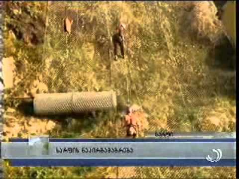12.11.14   სარფში 10-ტონიანი ტეტრაპოდები მაგრდება