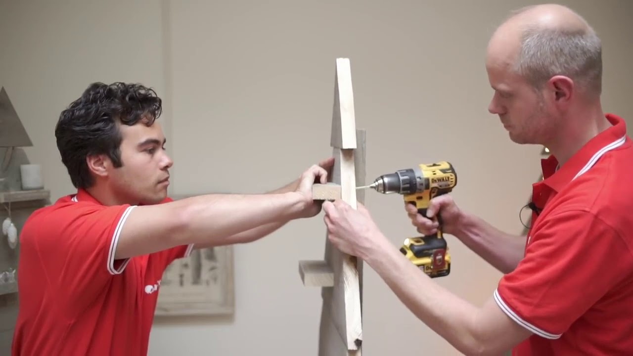 Houten kerstboom maken - Bouwpakket van Gadero