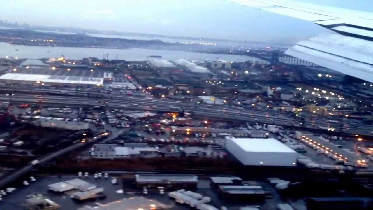Lufthansa B747400 LH402 landing at the Newark Liberty Airport (EWR