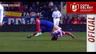 Escalofriante caída de Manquillo tras la falta de Ronaldo Copa del Rey screenshot 2