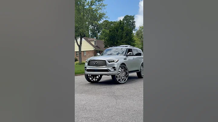 Infiniti QX on 34’s Riding