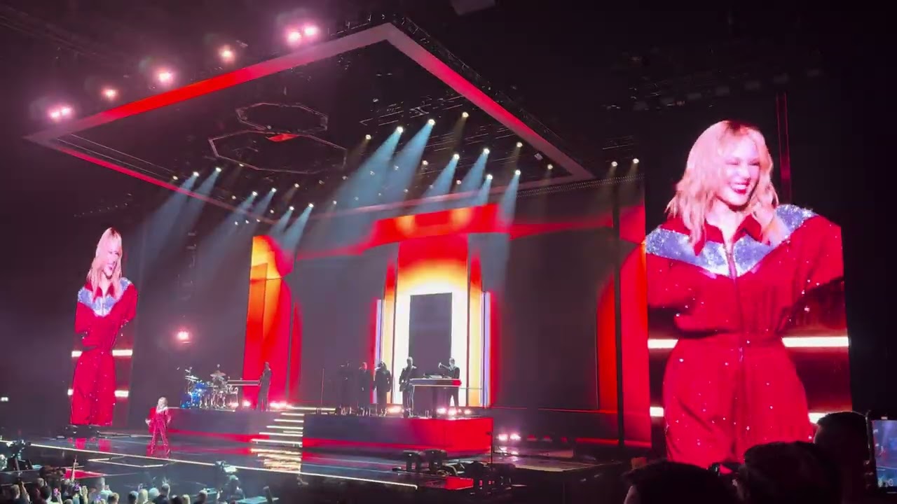 Kylie Minogue - Better The Devil You Know - Manchester 20.05.25 - Tension Tour #kylie #tensiontour