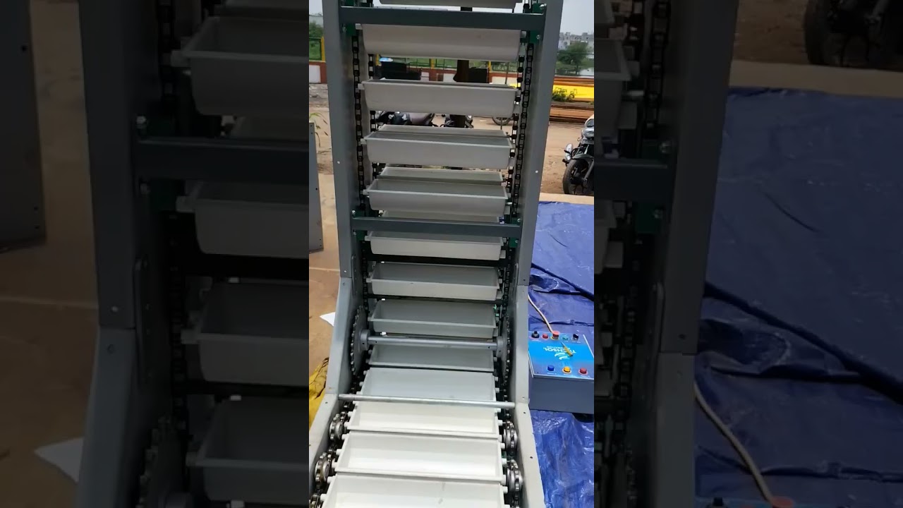 Bucket elevator. Z elevator #conveyor #howtomake