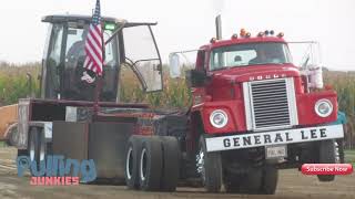 General Lee And Local Semis At Sigel Illinois. Badess Truck Pulling Around! pullingjunkies