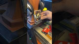 Sigit wardana Senyum senyum sendiri ngeliat kasetnya sendiri.. #basejam #sigitwardana #cadaazz