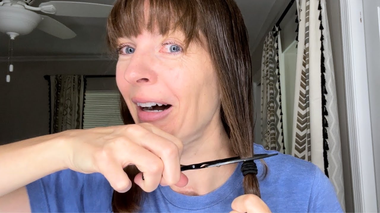 Easy DIY Bob Haircut Tutorial + FUN | 4 Ponytails Method