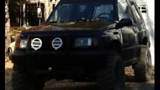 Player Profile Suzuki Sidekick revving Smoking engine