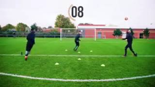 Philippe Countinho Challenge Leo Messi During Training