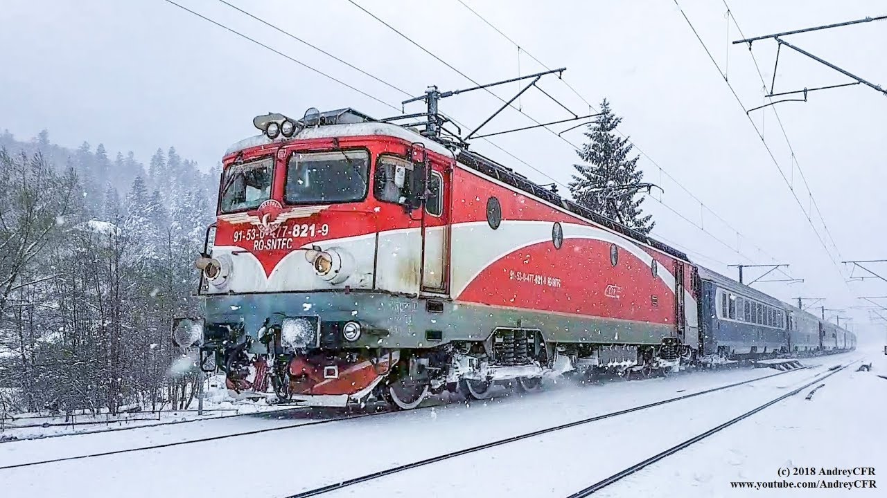 Diverse Trenuri Prin Zăpadă In Romania Winter Trains In Romania