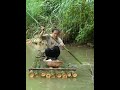 single mother and poor baby, go to the stream to make a living by fishing #Singlemomlife #videocatch