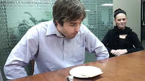 Eat a Salada in under a minute challenge - first a...