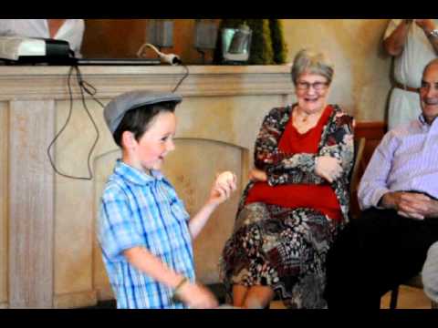 Super Oma en opa 50 jaar getrouwd - YouTube IW-03