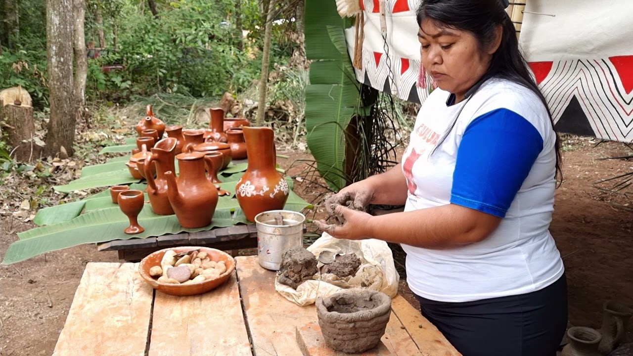 Oficina: Técnicas Indigenas na argila - Alenice Júlio Sebastião