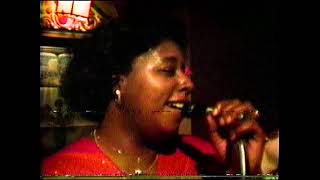 Watch Tuck  Patti Honey Pie video