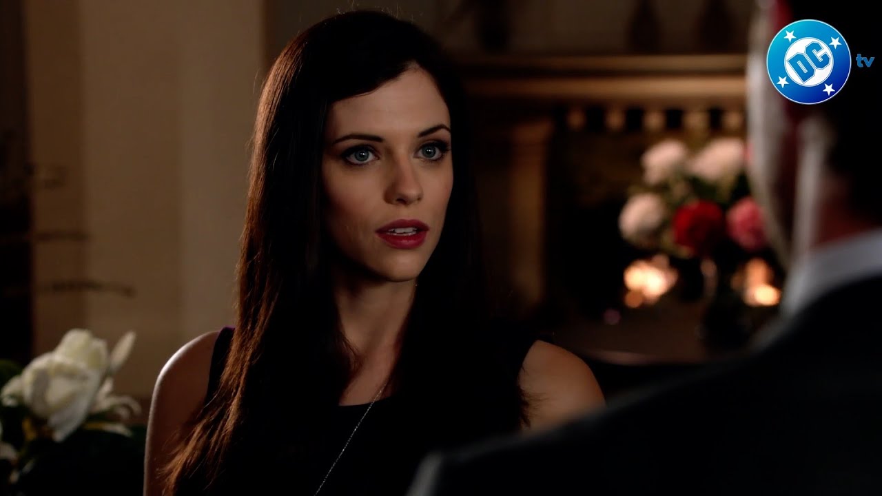 Oliver Queen incontra Helena Bertinelli | Arrow ITA