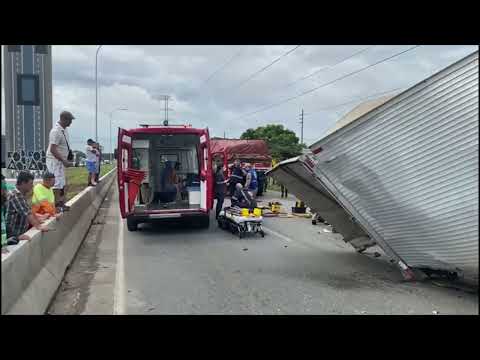 Acidente gravíssimo bloqueia Contorno Sul em Curitiba