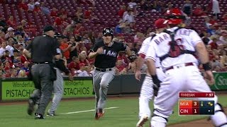 MIA@CIN: Johnson rips an RBI double to deep center