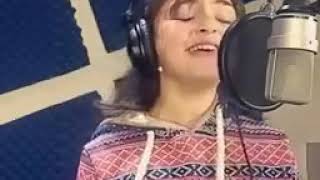 فتاة موهوبة تبدع في تقليد ماهر زين😀