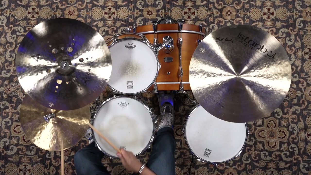 Istanbul Agop 18