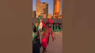 عمر بن سعد يقوم بتعذيب عبدالله الرضيع بين الحرمين 