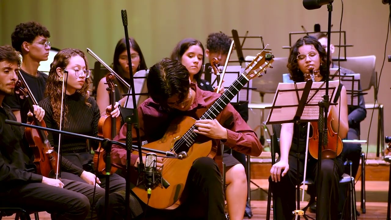 Heitor Villa-Lobos - Concierto para Guitarra, II. Andante e Andantino. | Juan Manuel Fernández Vélez