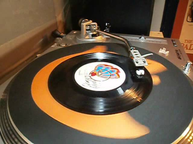 Overtaker- The Crystalites - YouTube