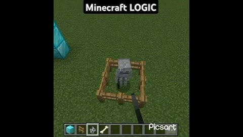 Minecraft LOGIC??? #foryou #shorts #short #ytshorts #minecraft #gaming #memes #funny #logic #fyp #fy