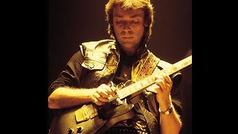 STEVE HACKETT - Land of a thousand autumns / Please don