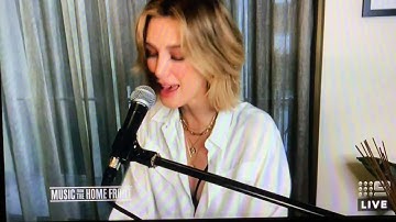 Down under - Delta Goodrem