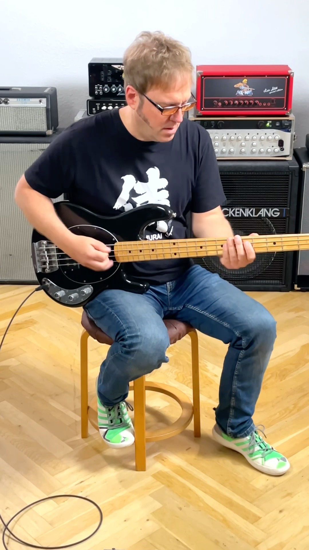 Vintage 1978 Music Man StingRay - YouTube