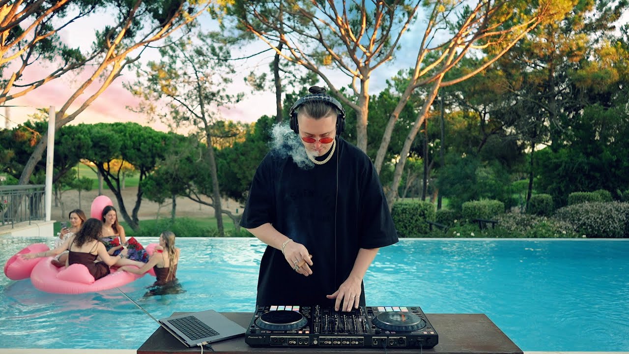 Poolside day set at a villa