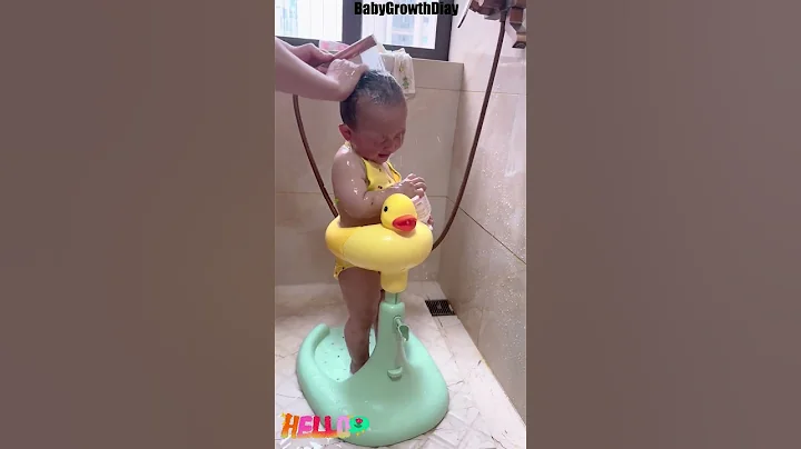 How Can I Make Baby Bathing Easier? The Baby Bath Standing Shower is the Answer!#Shorts