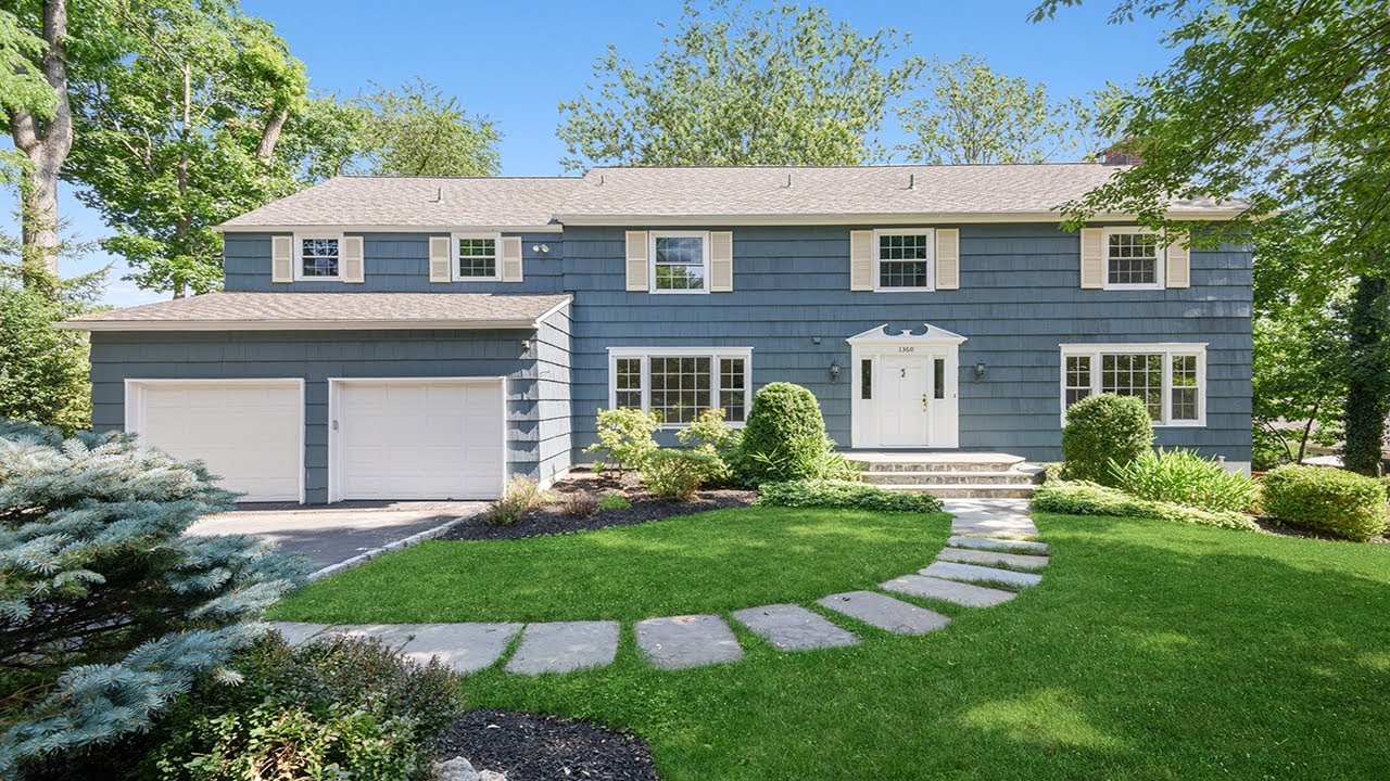 1360 Colonial Ct, Mamaroneck, NY 10543