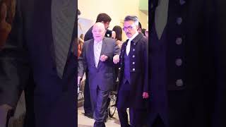 @SergioCorona recibe un cuadro creado para él FICC26