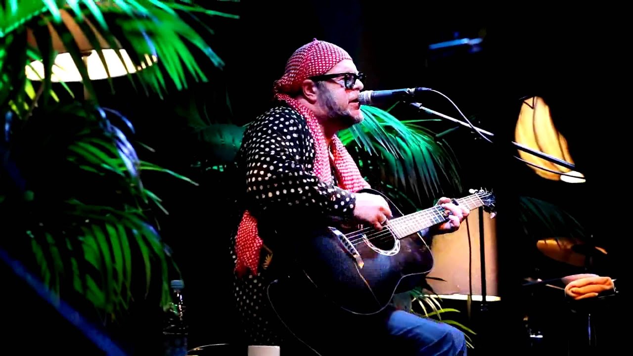 БГ в клубе Place 02.05.11.Аквариум-Огонь Вавилона (Вавилон Не Властен Над Тобой)