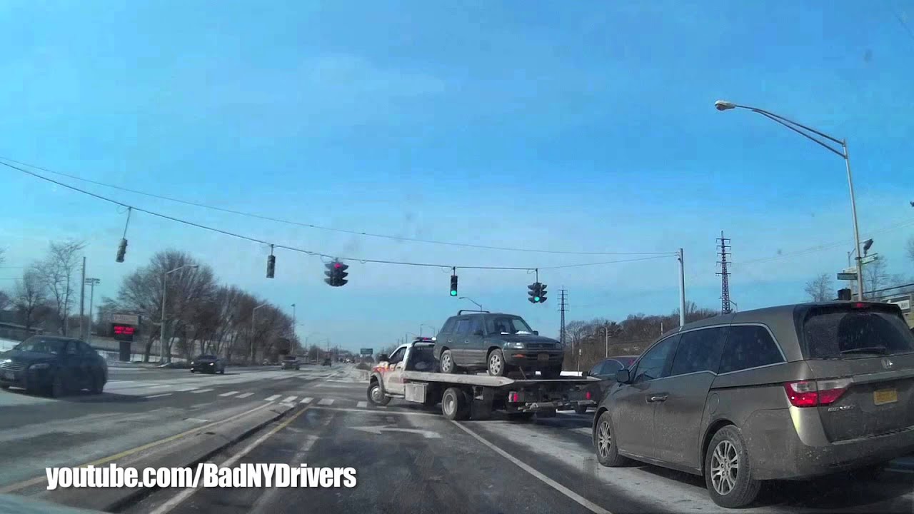 Truck Blows Red Light - YouTube