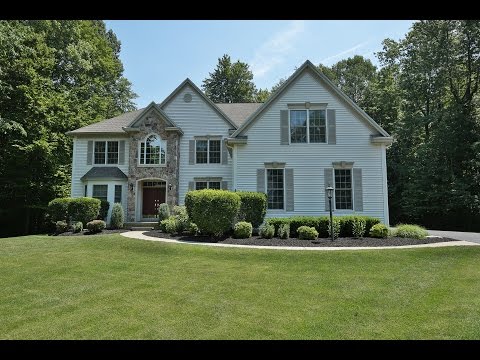 4 Davenport Circle, Clifton Park, NY home video tour