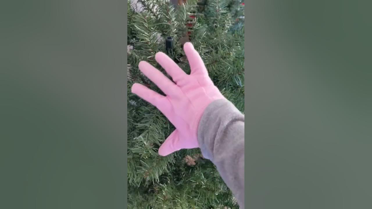 How to Fluff a Christmas Tree! QUICK TIPS 🎄 YouTube