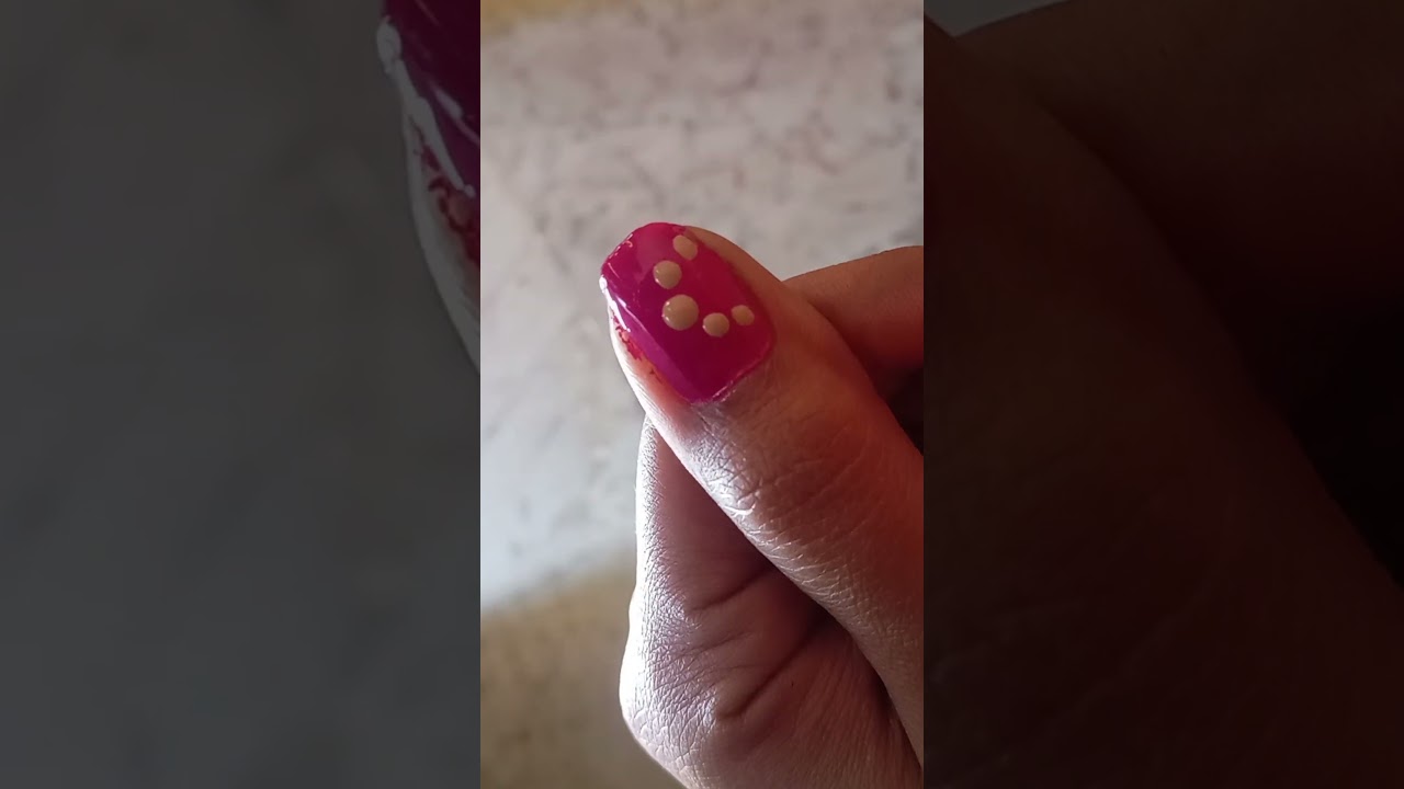 Easy dotted nail art designs 🎨🎭