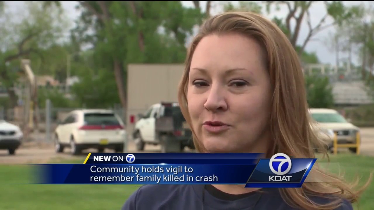 Loved ones gather to remember family killed in fiery crash - YouTube