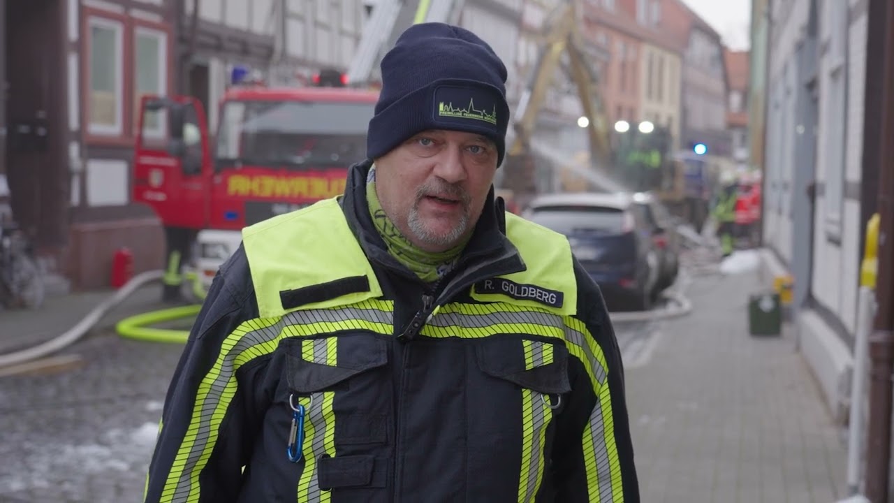 Großfeuer in der Silvesternacht zerstört Fachwerkhaus | Northeim jetzt