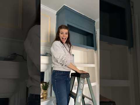 ADDING COLOR TO THE BUILT IN BOOKSHELVES Diy Doityourself Homedecor Books 