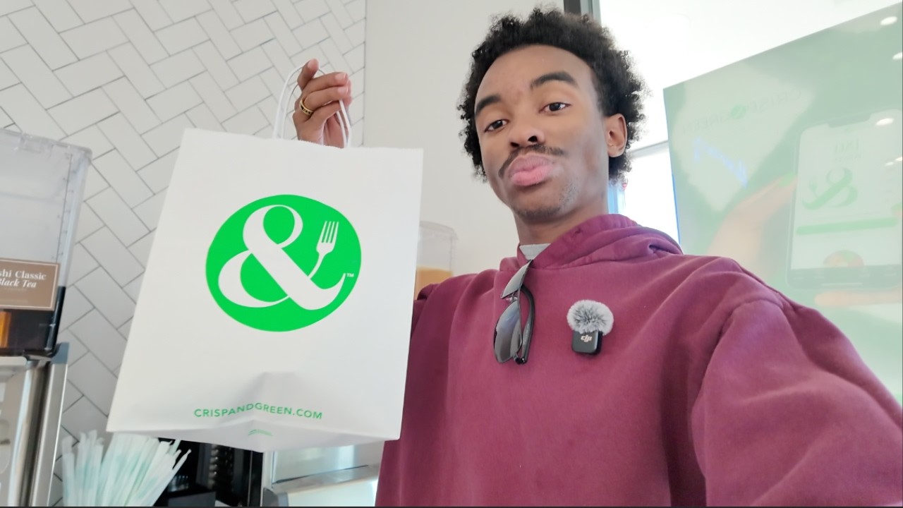 Being healthy for the day | Gym + Trying Salad