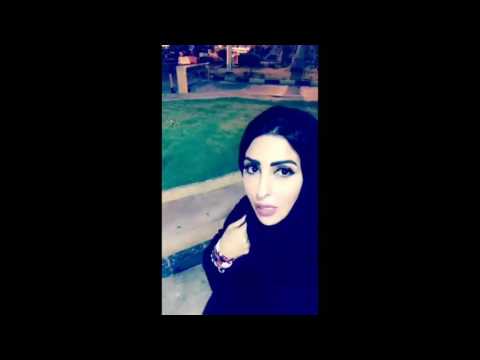جديد2017 شاهد كيف والد الفنانة زينب العسكري يحرجها وهي تصور مقطع فيديو هههههه الله لايفرق بينهم