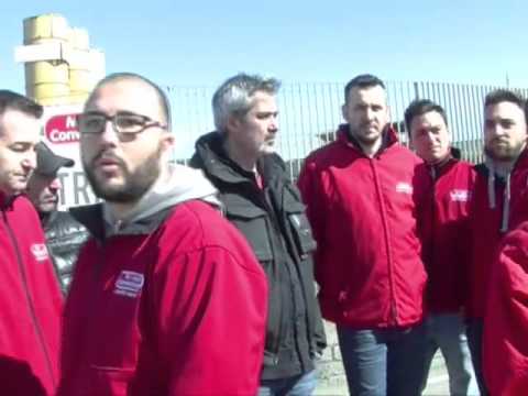 Mondo convenienza fa festa, 23 lavoratori perdono il posto youtube Mondo convenienza marcianise