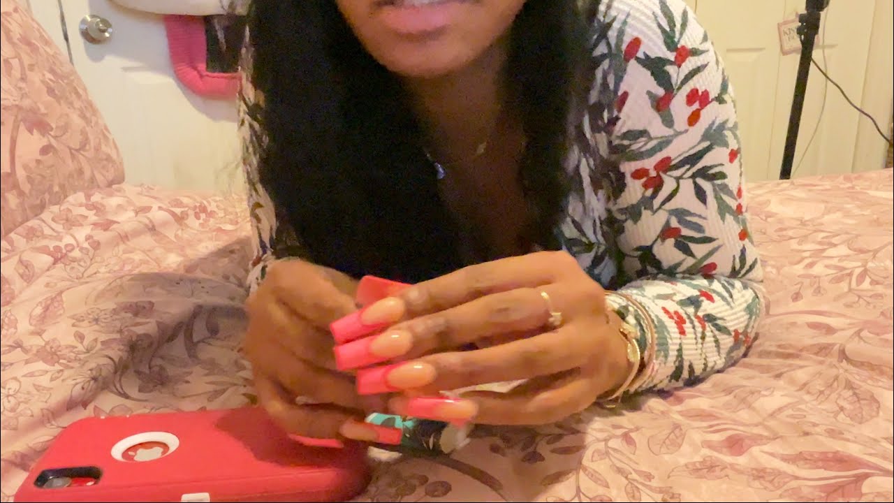 ASMR Gum Chewing & Phone Tapping