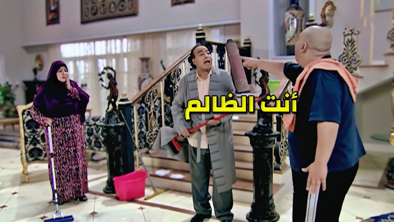 بيظلم أبنه عشان درويش ومشغله خدام عنده